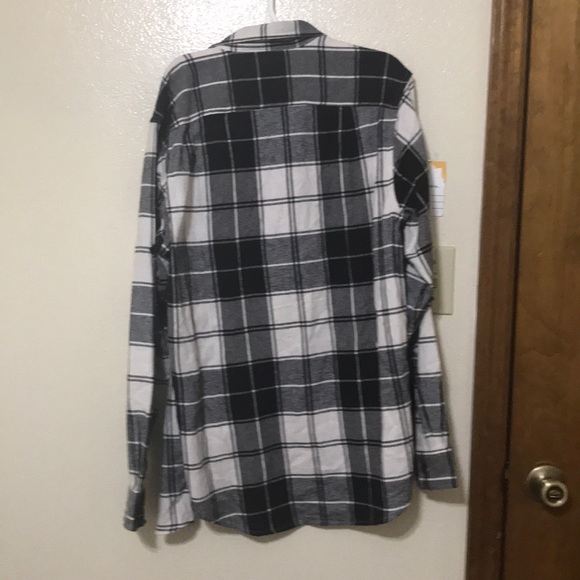 Black and white M men’s flannel - Picture 2 of 2